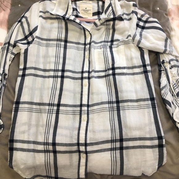 American Eagle Plaid Top - Picture 5 of 5
